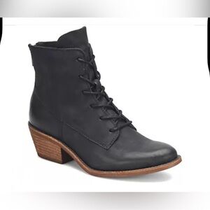 Sofft Dark Navy Lace-Up Boots with Chestnut Heel